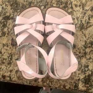 Pale pink Saltwater Sandler Girls 2